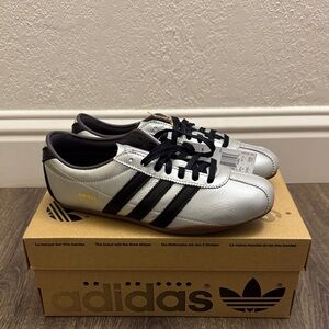 Adidas women Tokyo Decon Sneakers